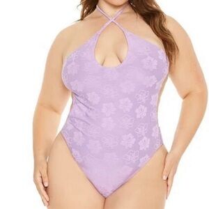 LAST CHANCE Forever 21 Plus Textured Floral Swimsuit NWT